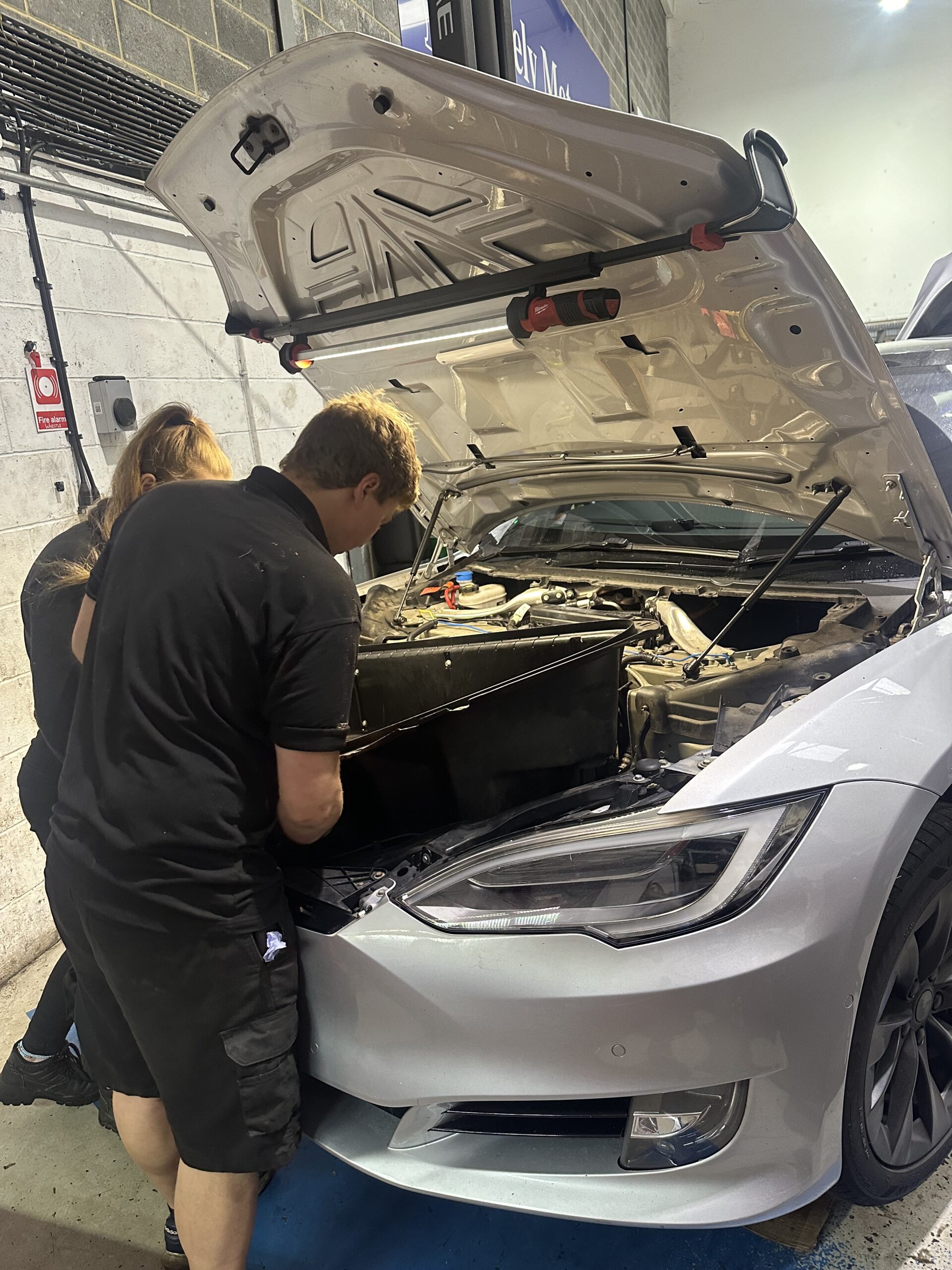 Cleevely Motors Electric Vehicle (EV) servicing